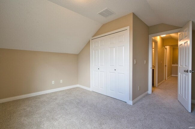 Building Photo - 625 Perolla Dr