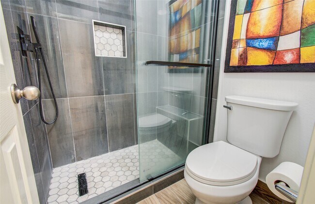 Building Photo - 1230 Blue Leaf Dr