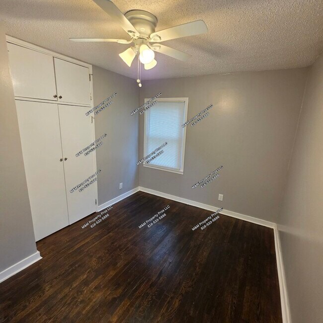 Building Photo - Beautiful 3 bedrooms and 1 bath home located on N 82nd St in Kansas City, KS