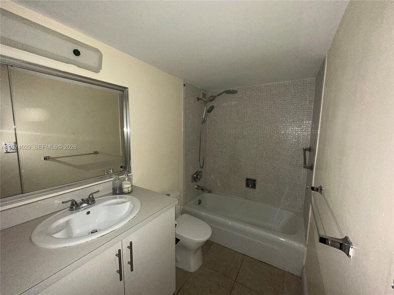 Building Photo - 3180 S Ocean Dr