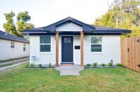 Building Photo - 3011 Columbia St