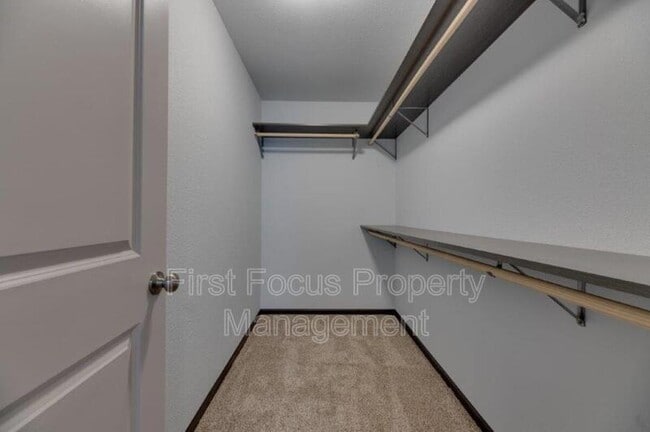 Building Photo - 867 Tower Rd