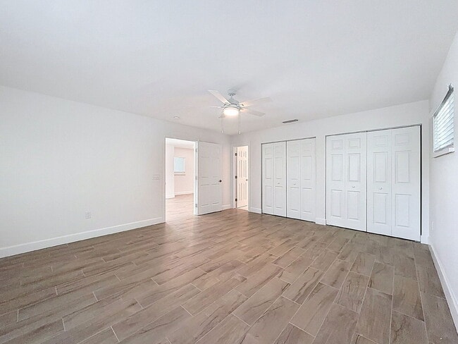 Building Photo - 200 176th Terrace E