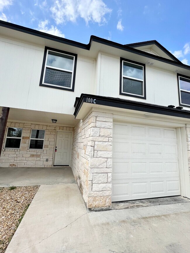 Primary Photo - ~3 bedroom, 2.5 bath with balcony and priv...