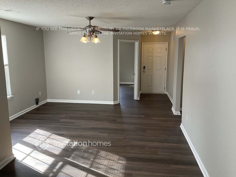 Building Photo - 329 Tanner Ct