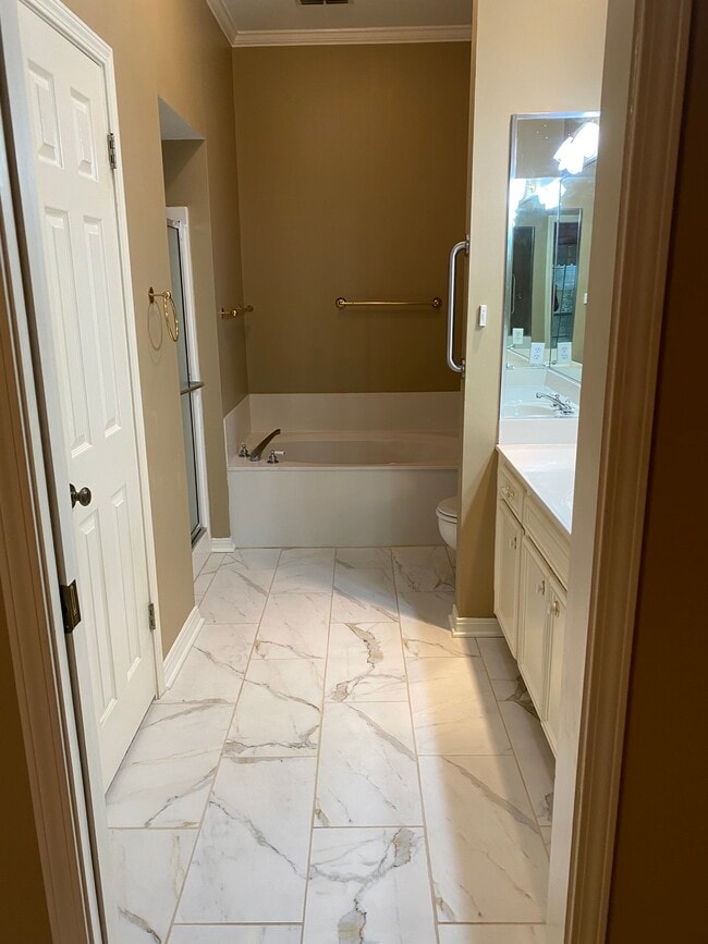 Building Photo - 7842 Millicent Cir