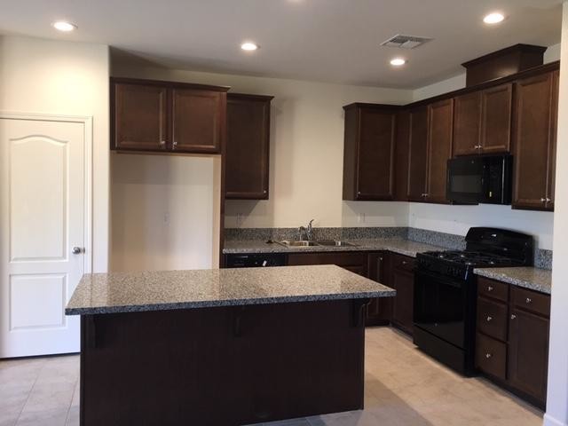 Building Photo - 583 Tolman Way