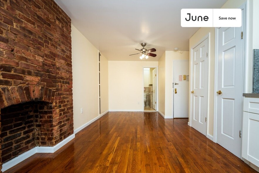 Building Photo - 1365 1st Ave