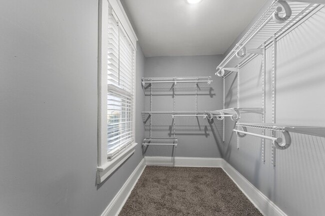 Building Photo - 2007 Westover Ave