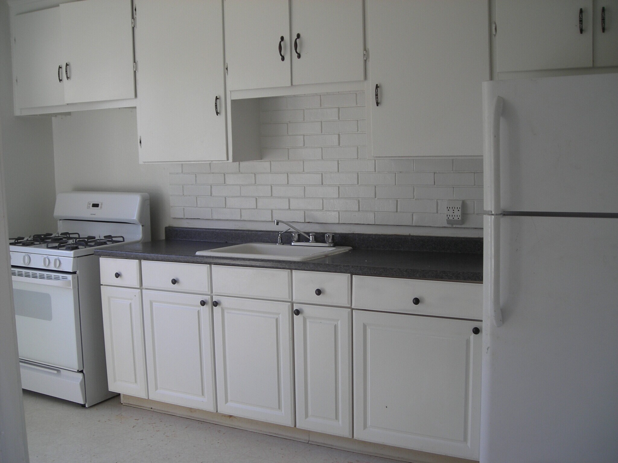 Building Photo - 3471 Stauss Ave