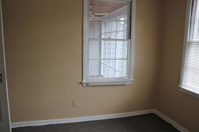 Building Photo - 763-763 Gardenia Ln