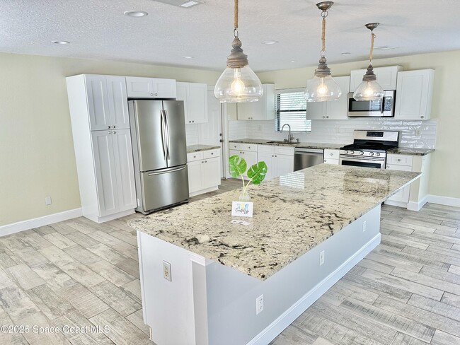 Building Photo - 918 Bluewater Dr