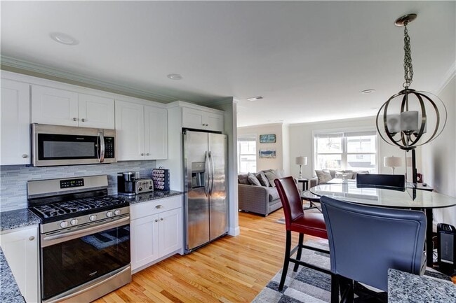 Building Photo - 17 Mariner Way