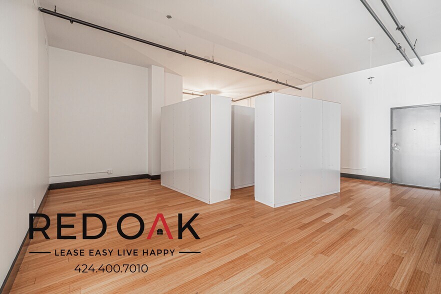 Building Photo - 620 Main St