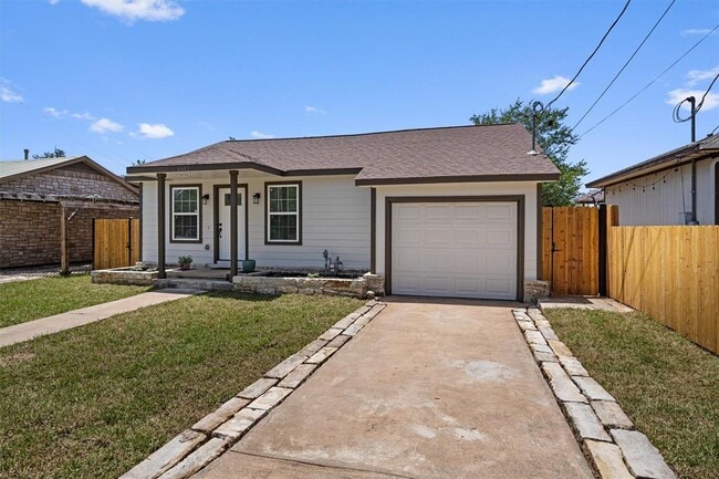 Building Photo - 4607 Ribbecke Ave