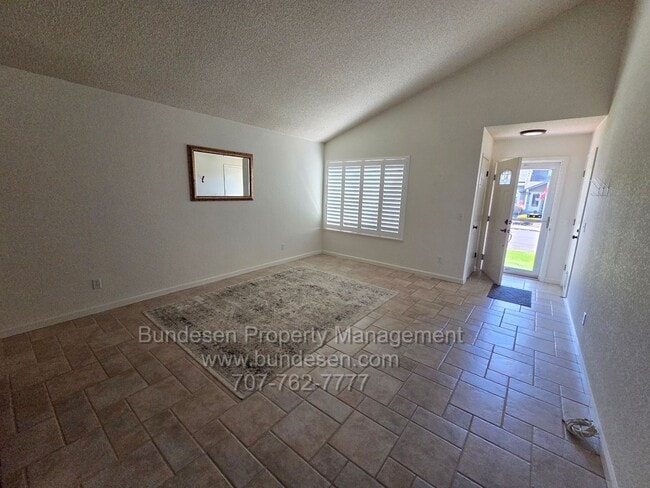 Building Photo - 1388 Miramonte Pl