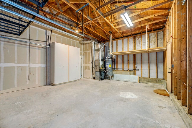 Building Photo - 10426 316th Ave NE