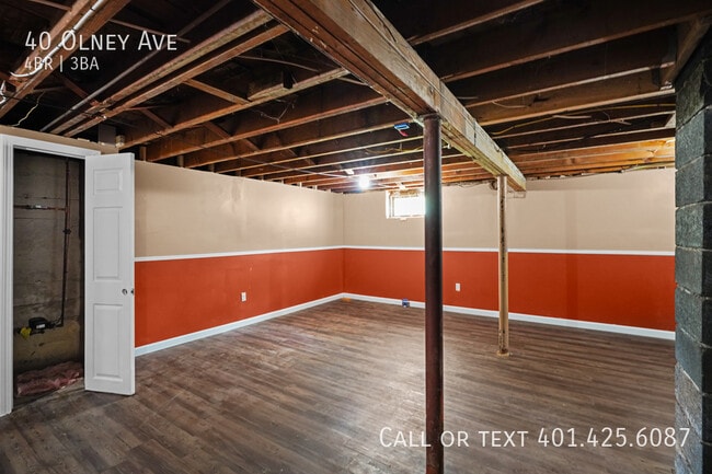 Building Photo - 40 Olney Ave