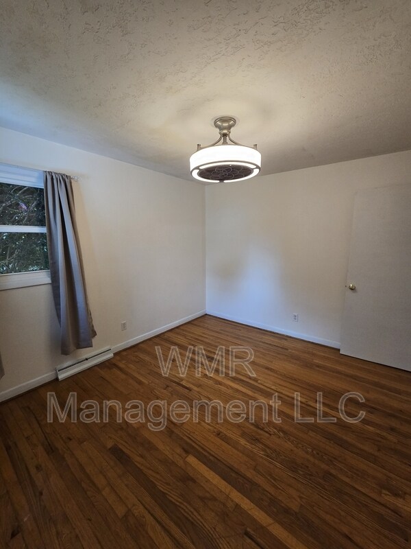 Building Photo - 1509 Wiltshire Rd