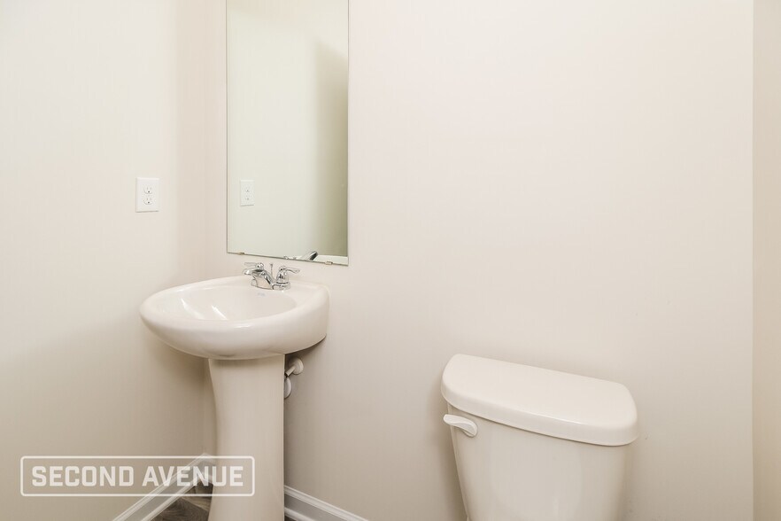 Building Photo - 1166 Amadas Dr