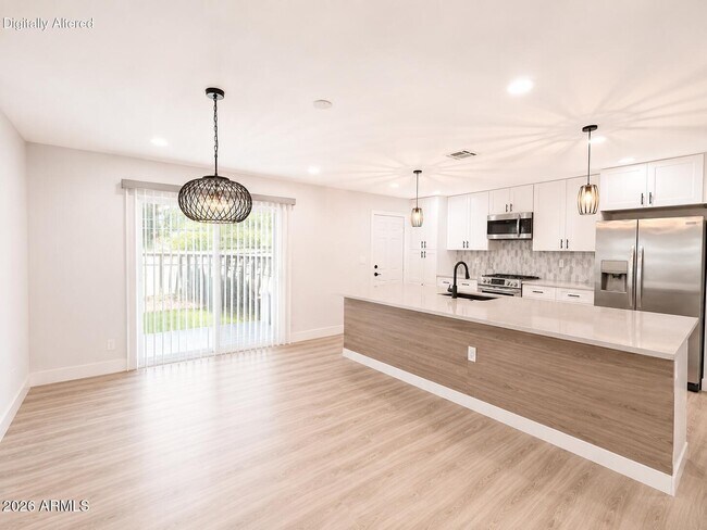 Building Photo - 2355 E Alameda Dr