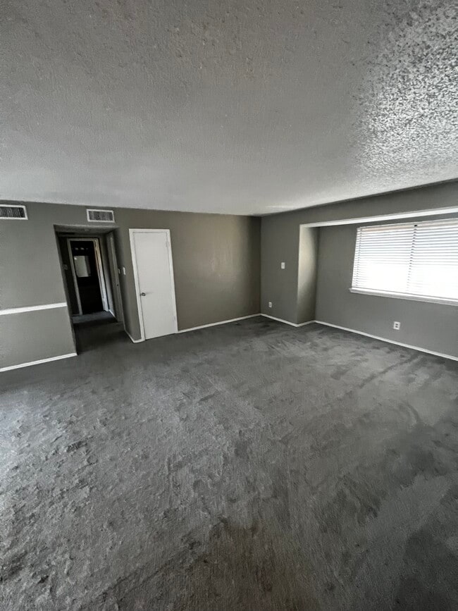 Building Photo - Atrium on Fielder