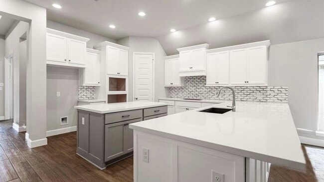 Building Photo - 16819 Ramsay Cascades Dr