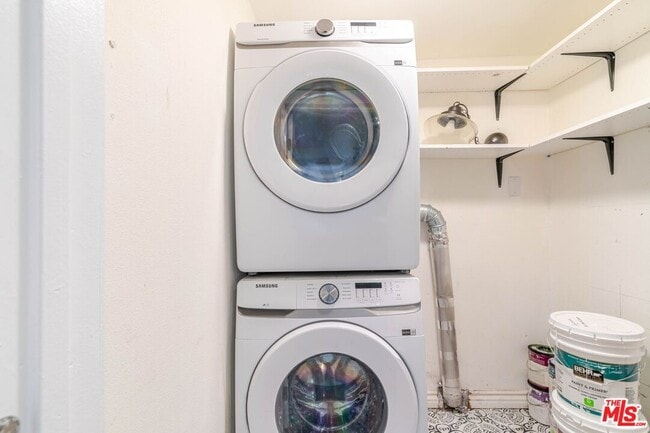 Building Photo - 5630 Craner Ave