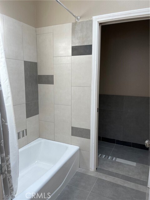 Building Photo - 267 N Holliston Ave