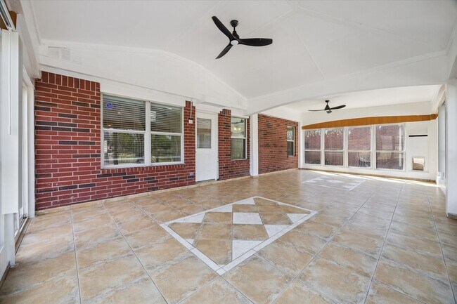 Building Photo - 17610 Prospect Meadows Dr
