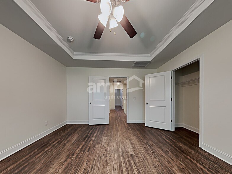 Building Photo - 1813 Produce Ln