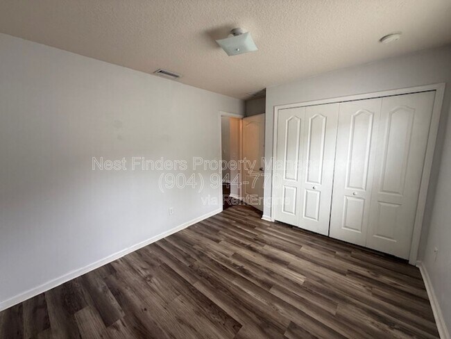 Building Photo - 12059 Hayden Lakes Cir