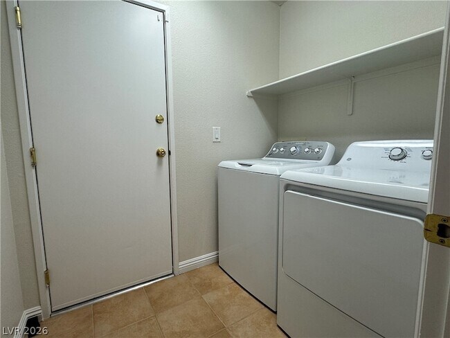 Building Photo - 9965 Government Point Way