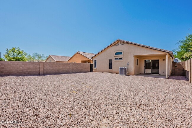 Building Photo - 1279 W Jersey Way