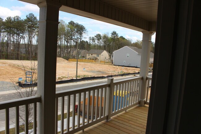 Building Photo - 113 Foxborough Ln