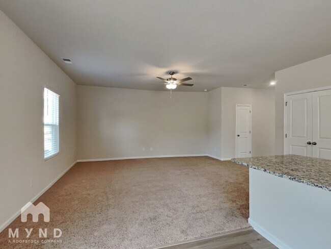 Building Photo - 14 New Villas St