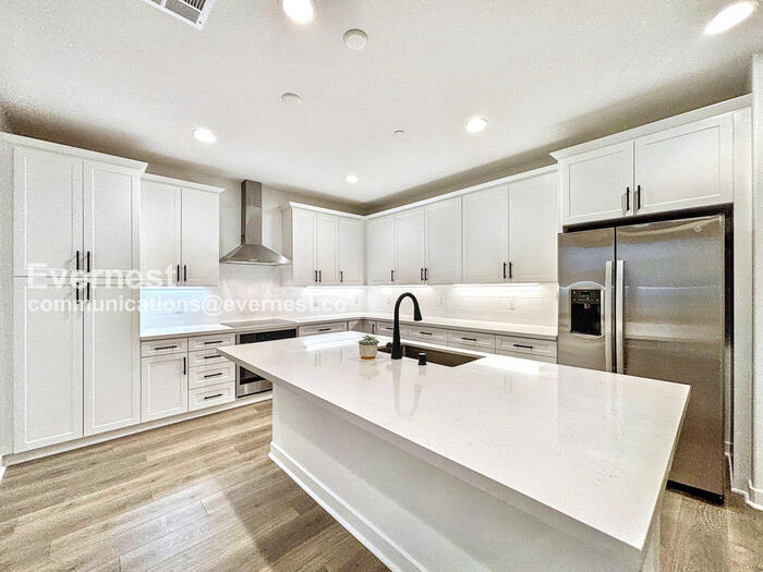 Building Photo - 29564 Monarch Rd