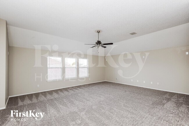 Building Photo - 4713 Palm Ridge Dr