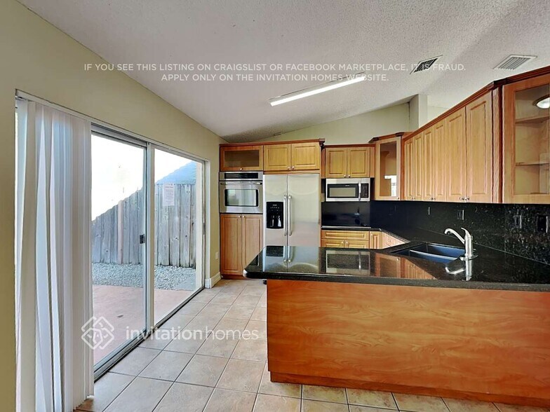 Building Photo - 18204 SW 143rd Pl