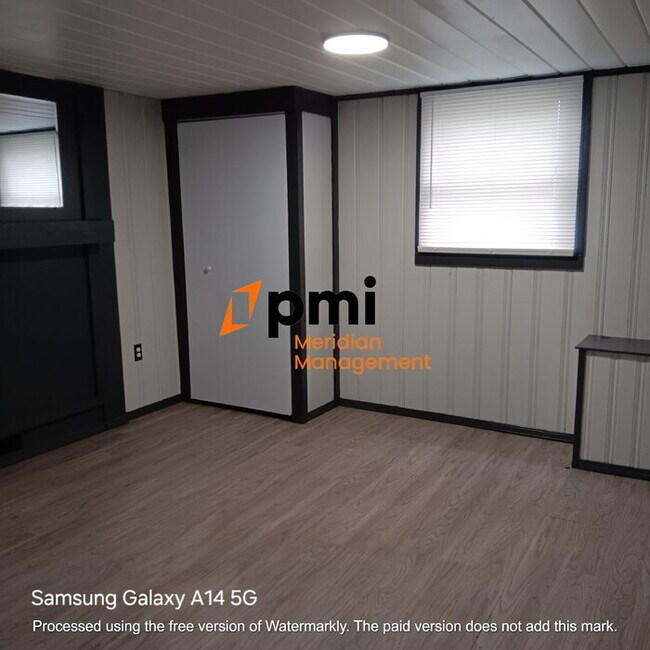 Building Photo - 1619 S Randolph St