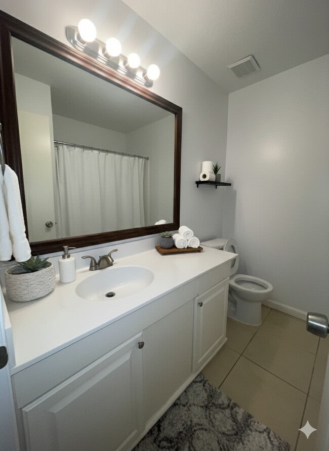 Building Photo - 9506 Riverside Lodge Dr