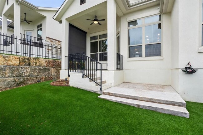 Building Photo - 104 Cartwheel Bend