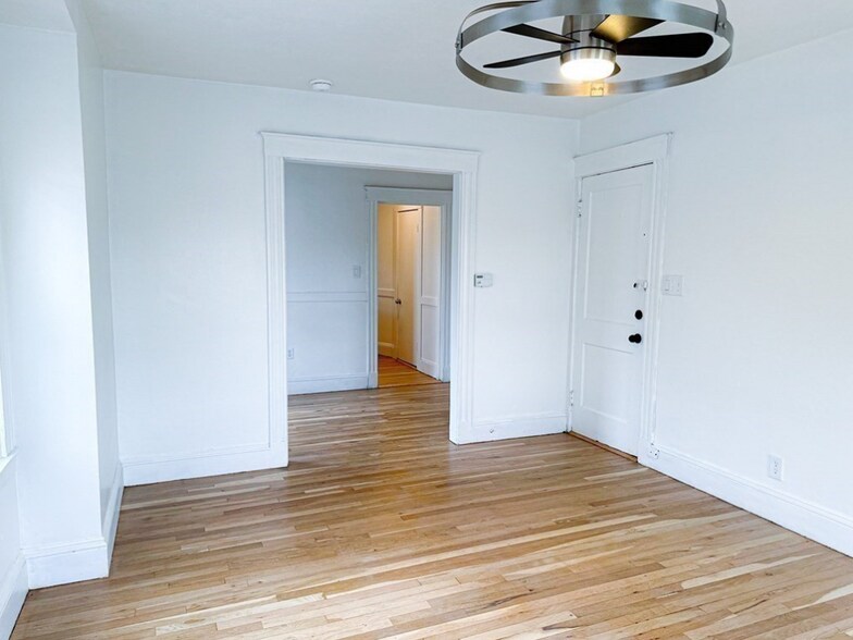 Building Photo - 48 Chubbuck St