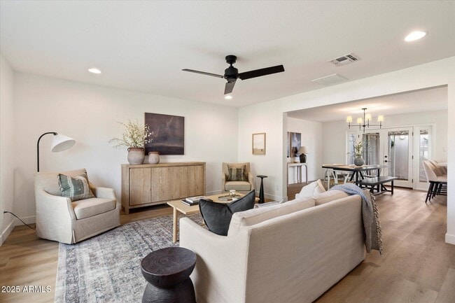 Building Photo - 8447 E Montebello Ave