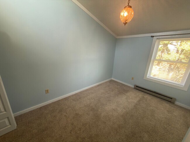 Building Photo - 7074 Hickman Cemetery Rd