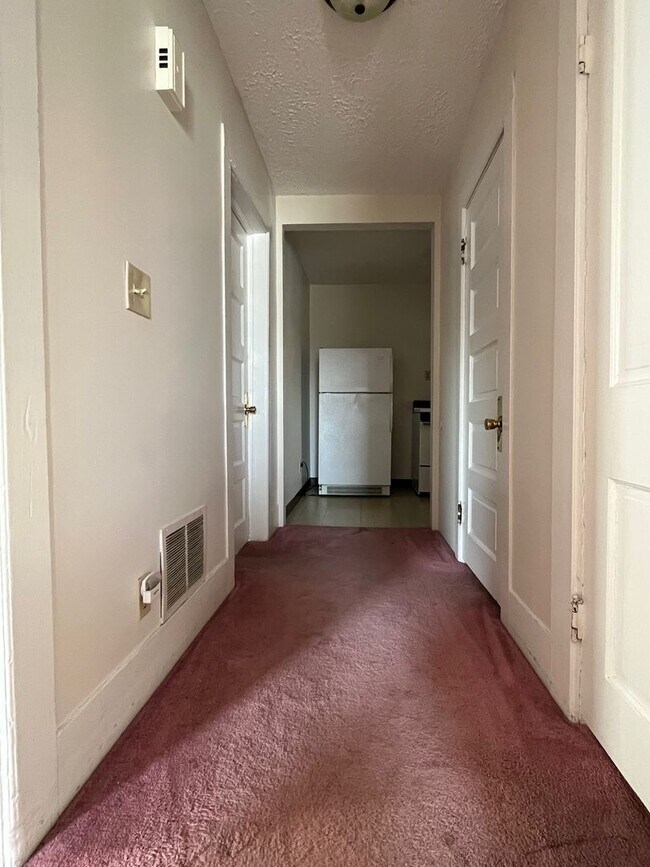 Building Photo - djb304