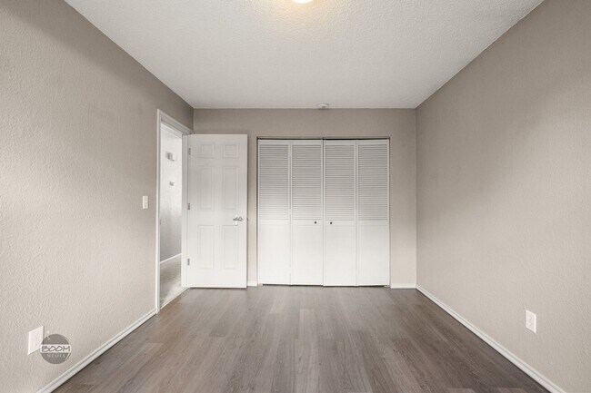 Building Photo - Bright Anchorage Home in Prime Location