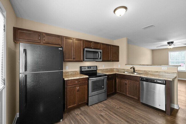 Building Photo - 622 Appleton Dr