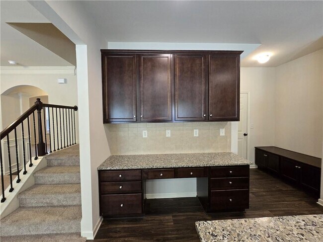 Building Photo - 1043 Blind Brook Cir