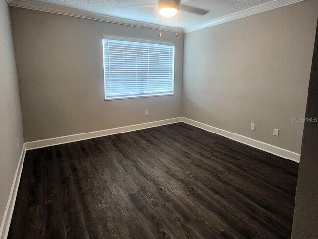 Building Photo - 2568 Woodgate Blvd